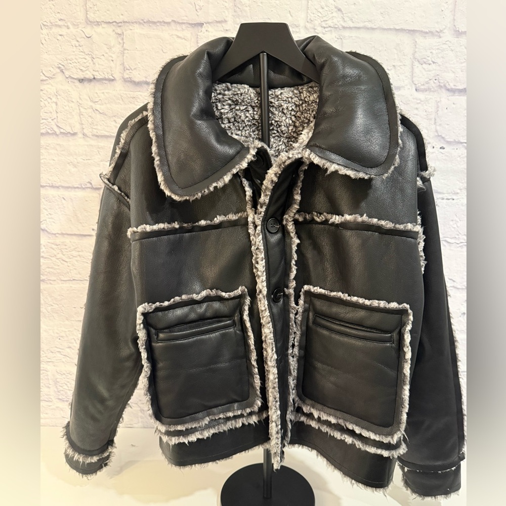 NWT💕 Current Air Reversible Charcoal Teddy 🧸Jacket Faux M - Picture 3 of 10